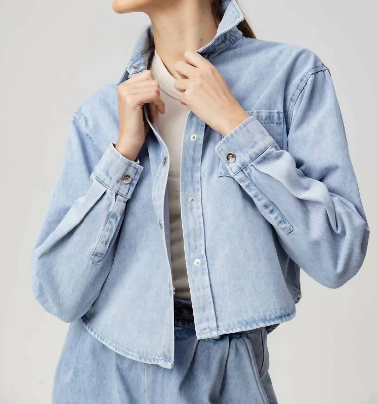 Statement JacketsGaia Shirt In Light Wash